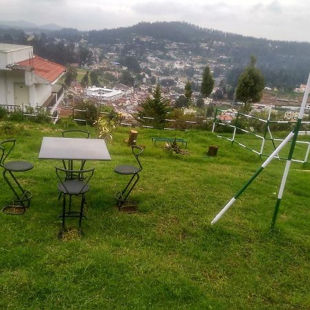 Berry Hills Resort Уті Екстер'єр фото